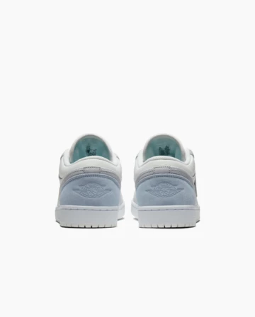 Jordan 1 Low Paris von hinten