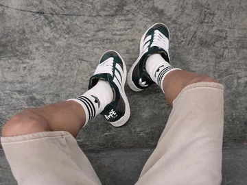 On-feet Lookbook Aufnahmen von adidas für das adidas N Bape Pack