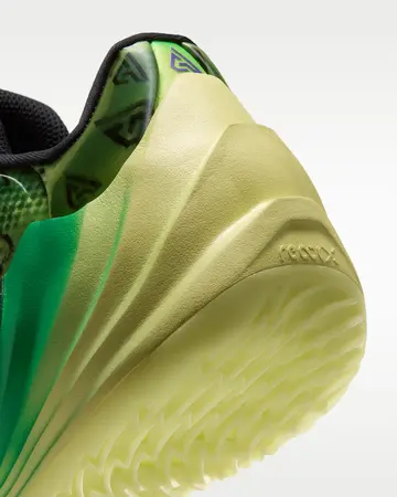 Nike Giannis Freak 8 Halloween