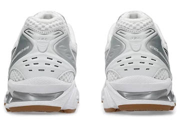 A.P.C x ASICS Gel Kayano 14 Pure Silver von hinten