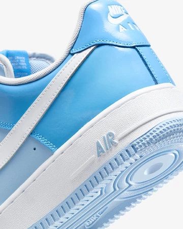 Air Force 1 Psychic Blue White Patent Detailbild