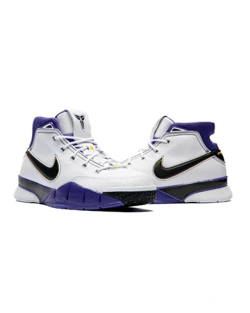 Nike Kobe 1 Protro 81 Points 2026 schräg