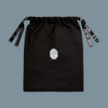 Swarovski x Nike Vomero Plus Blue Force Beutel