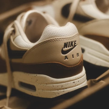 Air Max 1 Velvet Brown