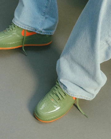 Air Force 1 Low Shiny Oil Green