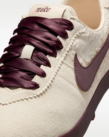 Nike Astrograbber SE Light Cream & Burgundy Crush Upper Details