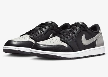 Der Jordan 1 Low Shadow von schräg außen