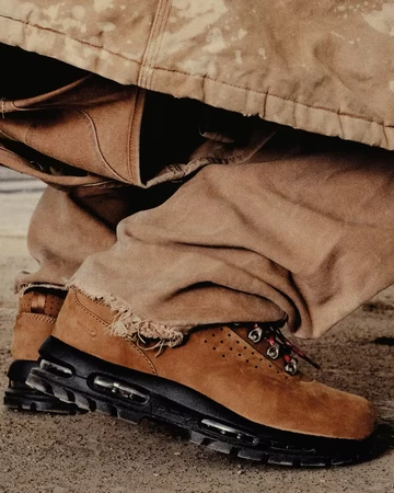 Nike Air Max Goadome Low SP Taupe Mood 1