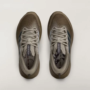 Song for the Mute x adidas Supernova Rise 3 Pack von oben