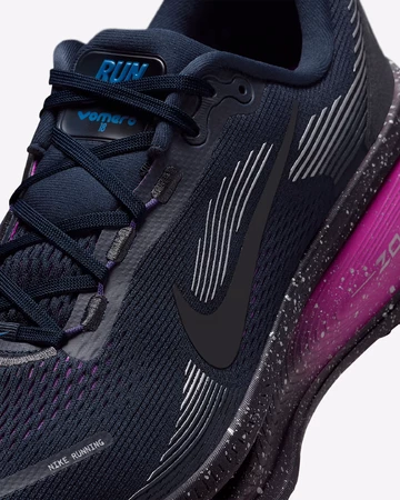 Nike Vomero 18 SE Obsidian & Hyper Violet Detailbild