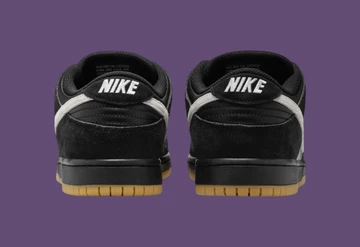 Nike SB Dunk Low Black von Hinten