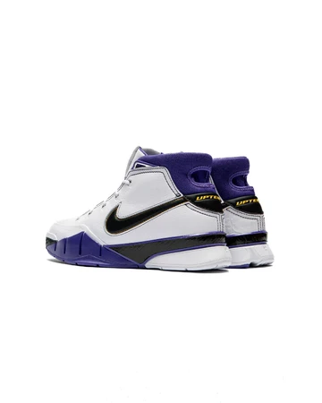Nike Kobe 1 Protro 81 Points 2026 schräg