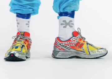 Salehe Bembury New Balance 1906R Heat be Hot Pack Hot Lava On Feet von Vorne seitlich