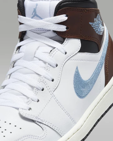 Details des Jordan 1 Mid Blue Grey