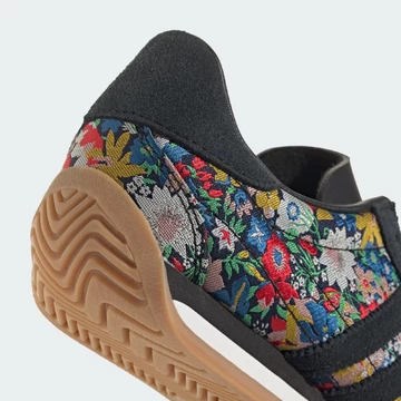 Liberty London x adidas Country Ferse Details