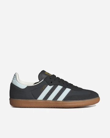 Der adidas Samba Core Black Blue von außen