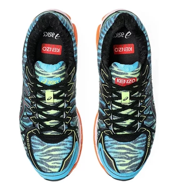 Der Digital Aqua Colorway aus dem Kenzo x Asics Pack von oben