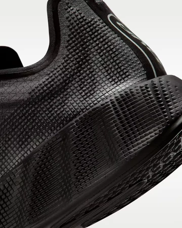 Nike Ava X Black Ferse