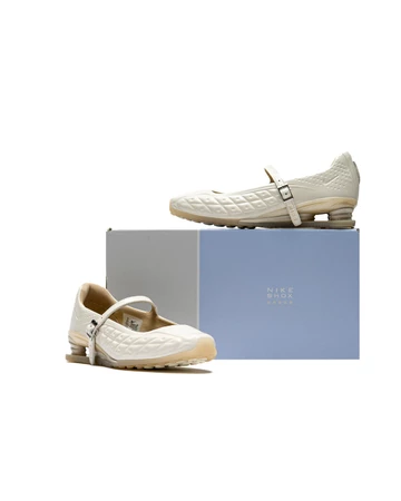Nike Shox Z Calistra Pale Ivory schräg