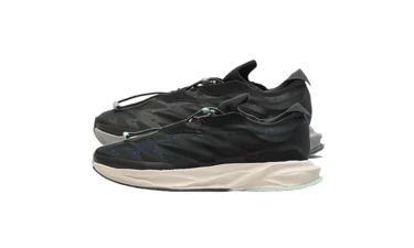 adidas Terra Mono Lightstrike Pack