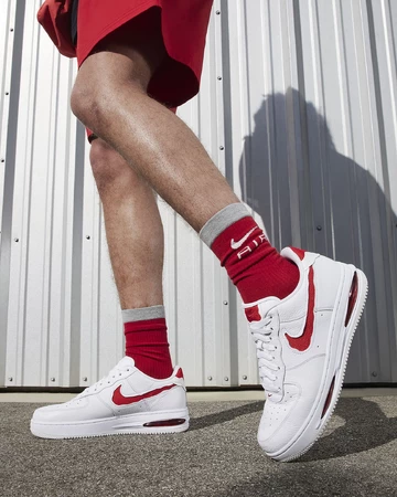 Air Force 1 Low EVO Pack Tragebild Colorway Weiß/Rot