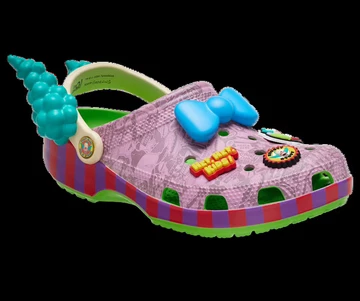 The Simpsons x Crocs Classic Clog Pack schräg