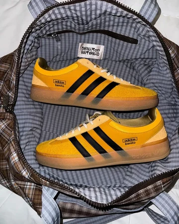 Bad Bunny x adidas Gazelle Indoor Solar Gold von oben