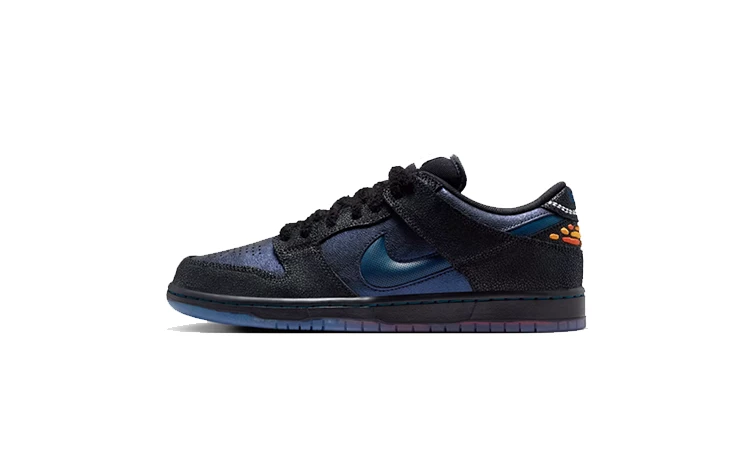 Bluetile x Nike SB Dunk Low Pitch Blue