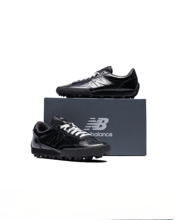 New Balance Gator Run Black mit Verpackung
