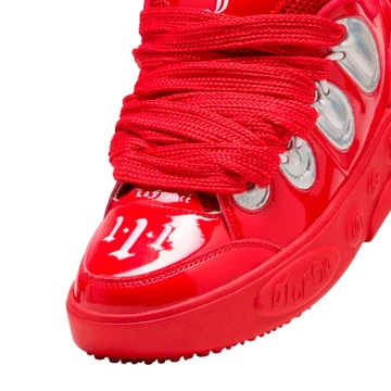 LaFrancé x PUMA Hoops Red Iridescent Zehen