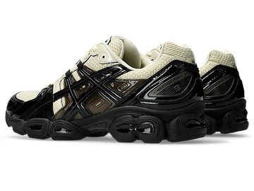 ASICS Gel-Nimbus 9 Vanilla Black schräg frontal