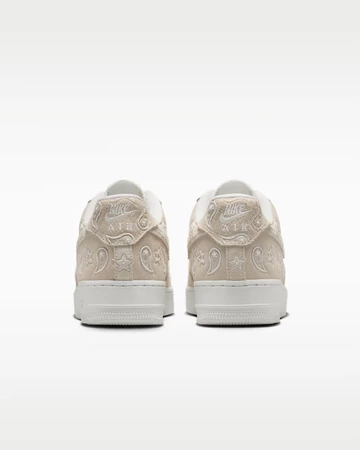 Air Force 1 Paisley Summit White von hinten