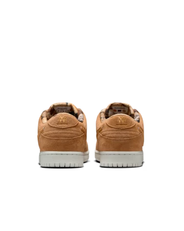 NOTE Manchester x Nike SB Dunk Low Flax