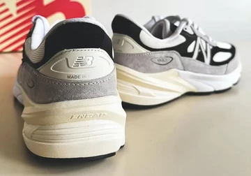 New Balance 990v6 Grey Black Box von Hinten