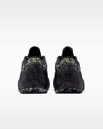Nike Giannis Freak 8 LX Etched in Stone von hinten
