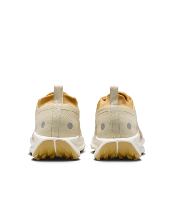 Nike Pegasus Trail 5 Gore-Tex Desert Ochre Paar Fersen