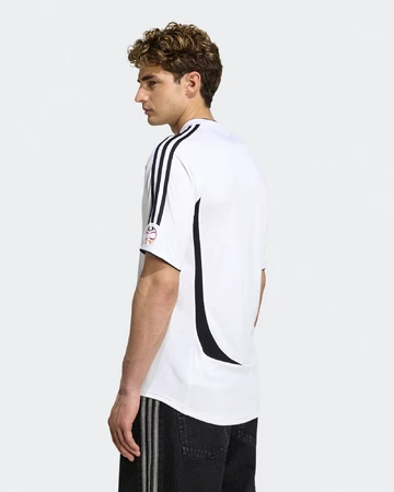 adidas DFB Germany 2006 Home Jersey am Model