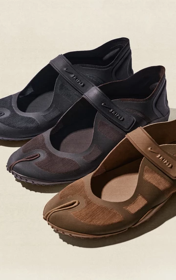 Nike SKIMS Air Rift Pack schräg