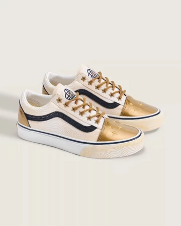 KPop Demon Hunters x Vans Old Skool GS Gold schräg