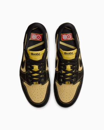 Jordan Quai 54 Tour Yellow AJ1 Paar
