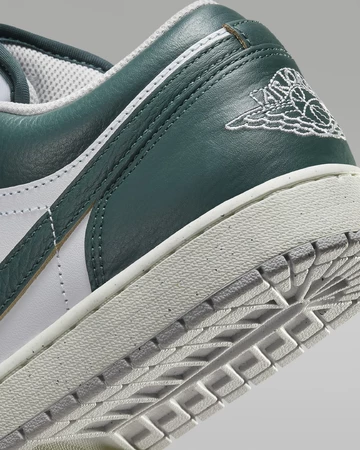 Jordan 1 Low Oxidized Green