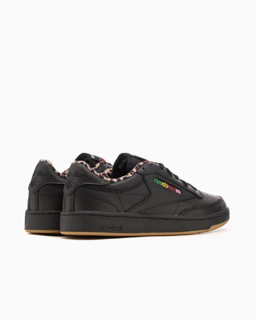 Wacko Maria x Reebok Club C 85 Leopard Pack Black Paar von Hinten von der Seite