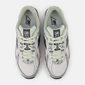 New Balance 740 Pink Granite Mineral Paar von oben