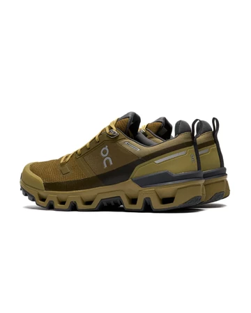On Running Cloudwander Waterproof Safari seitlich von Hinten