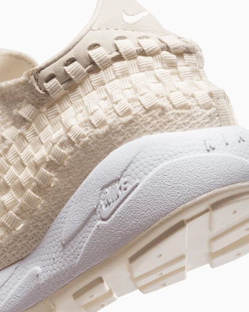 Die Details des Nike Air Footscape Woven Phantom