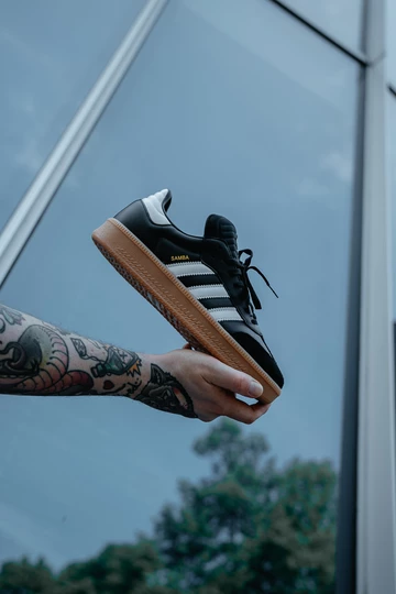 Der schwarze adidas Samba XLG - latest Pick Up