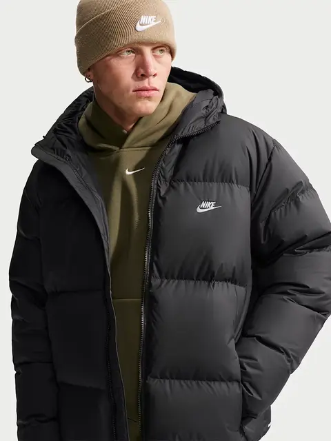 Nike Club Weite Therma-FIT Puffer-Jacke mit Daunenfüllung Image