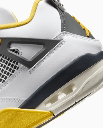 Jordan 4 Vivid Sulfur Detail Ferse