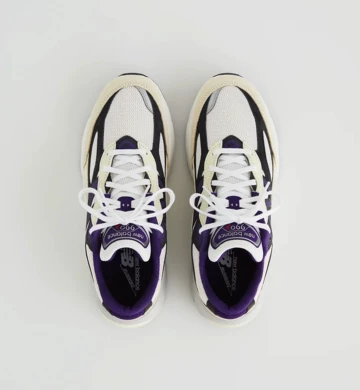 New Balance 990v6 Plum von oben