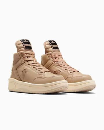 Der Rick Owens Converse Turbowpn Mid Pack in Beige von schräg außen